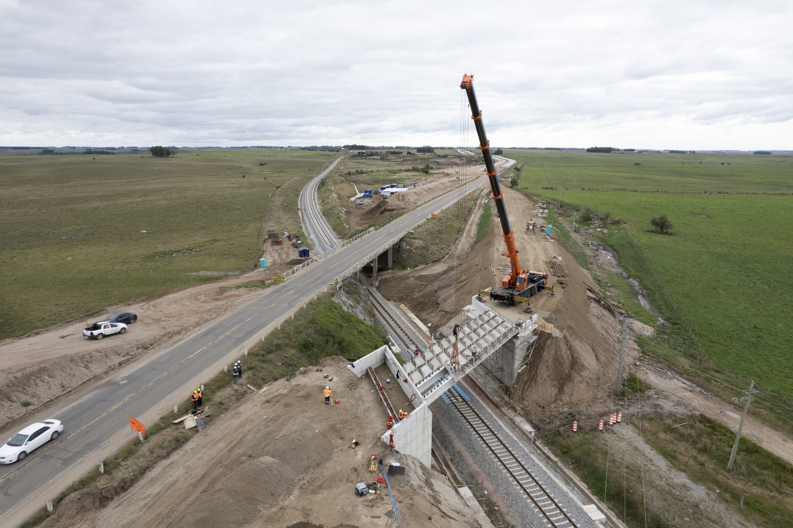 Montaje de puente en La Cruz