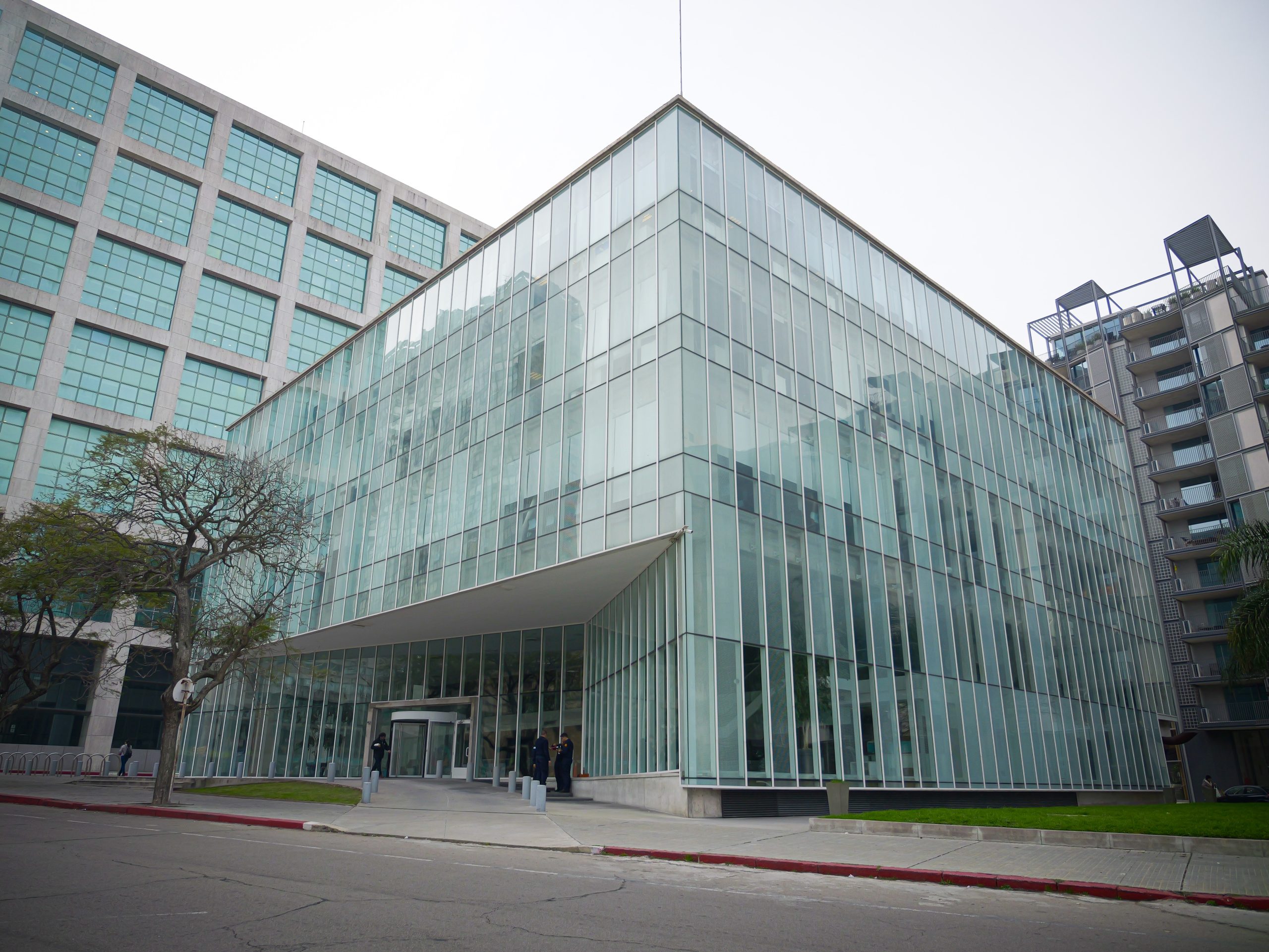 Anexo de Torre Ejecutiva, exterior